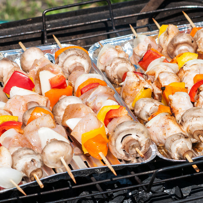 Hosting a BBQ with Disposable Containers