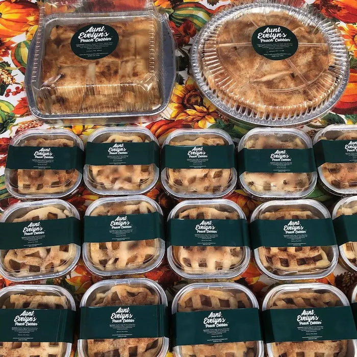 How-to-Present-Your-Food-Like-a-Pro-with-Disposable-Platter-and-Packaging-Solutions KitchenDance