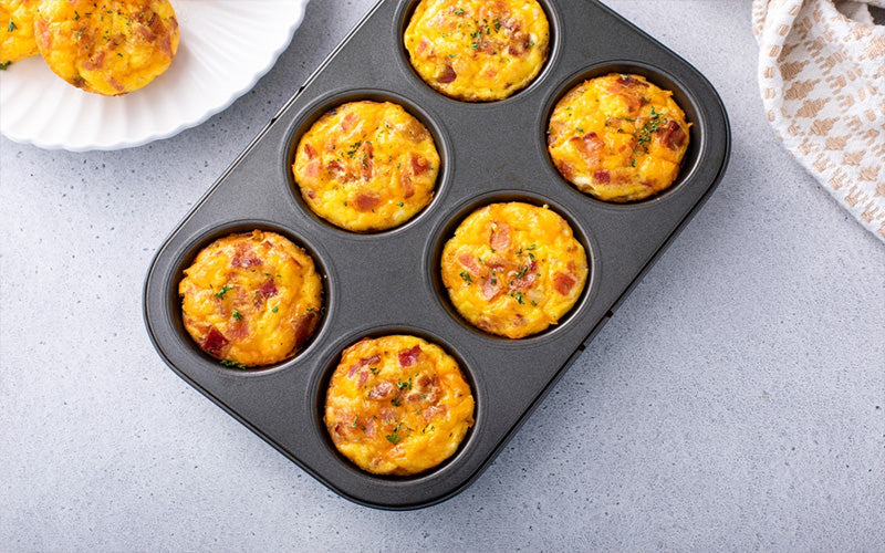 Disposable Muffin Tins Vs. Regular Muffin Tins : A Comprehensive Comparison