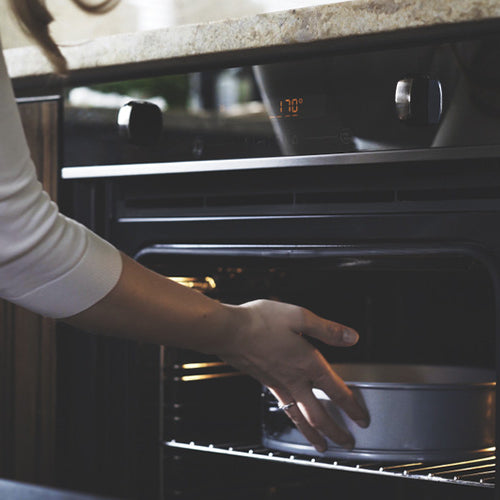 Explore Alternative Methods: Heating Food In Aluminium Trays Without An Oven