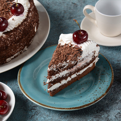 Preserving Black Forest Cake: Shelf Life And Storage Guide