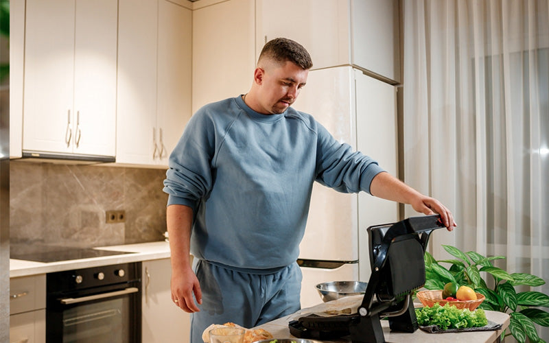 Step-by-Step Guide on Lining Your Electric Roaster With Aluminum Foil Pans