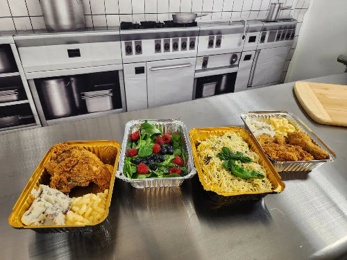 2¼ lb. Disposable Heavy Foil Carryout Pan with Plastic Lid   #6421P KitchenDance