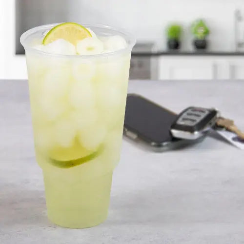 Dart Solo 32 oz. Clear Pedestal PET Plastic Cup - Sleeve of 25 - #32AC Dart Container