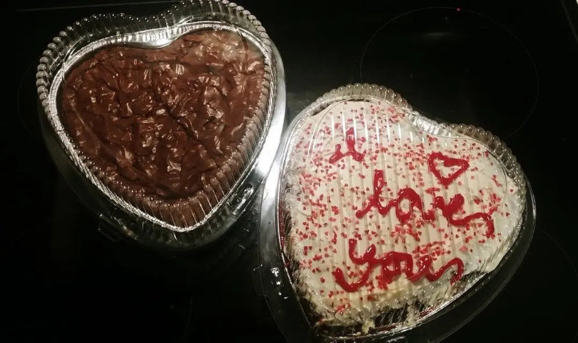 Disposable Heart Shaped Foil Pan and Plastic Clamshell Container Combo  #339-99 KitchenDance