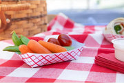 6 oz. compostable food tray with filled with food truck food