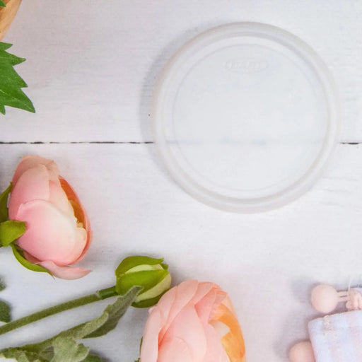 Dart 6 oz. Translucent HIPS Plastic Non-vented Lid - Sleeve of 100 - #6JLNV Dart Container