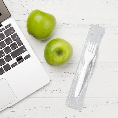 Dart Solo White Medium Weight PP Individually Wrapped Fork - case of 1000 - #MOW1-0007